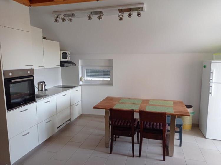 Apartment Lavanda Mandre Εξωτερικό φωτογραφία